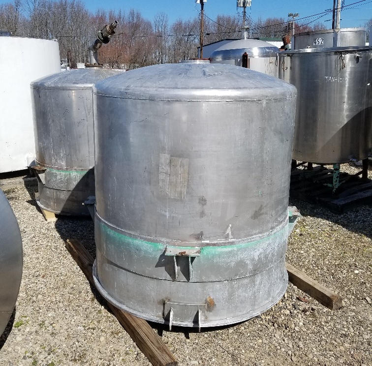 (2) Each 650 Gallon Stainless Steel tanks.  Dish Bottom, Open top.  Has a 4